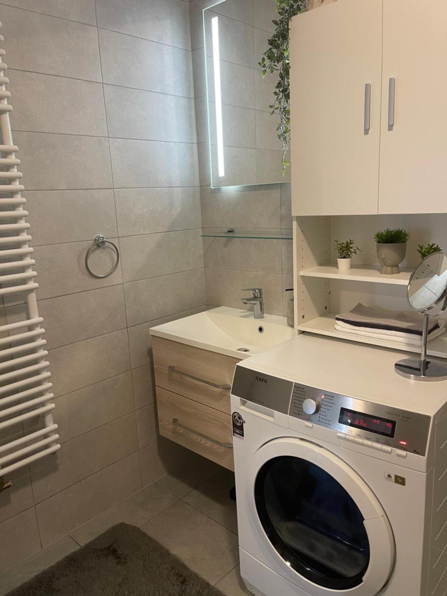 Luna,Central,Self-Check In,Ac,Wi-Fi, Washer,Free Parking Запрешич Экстерьер фото