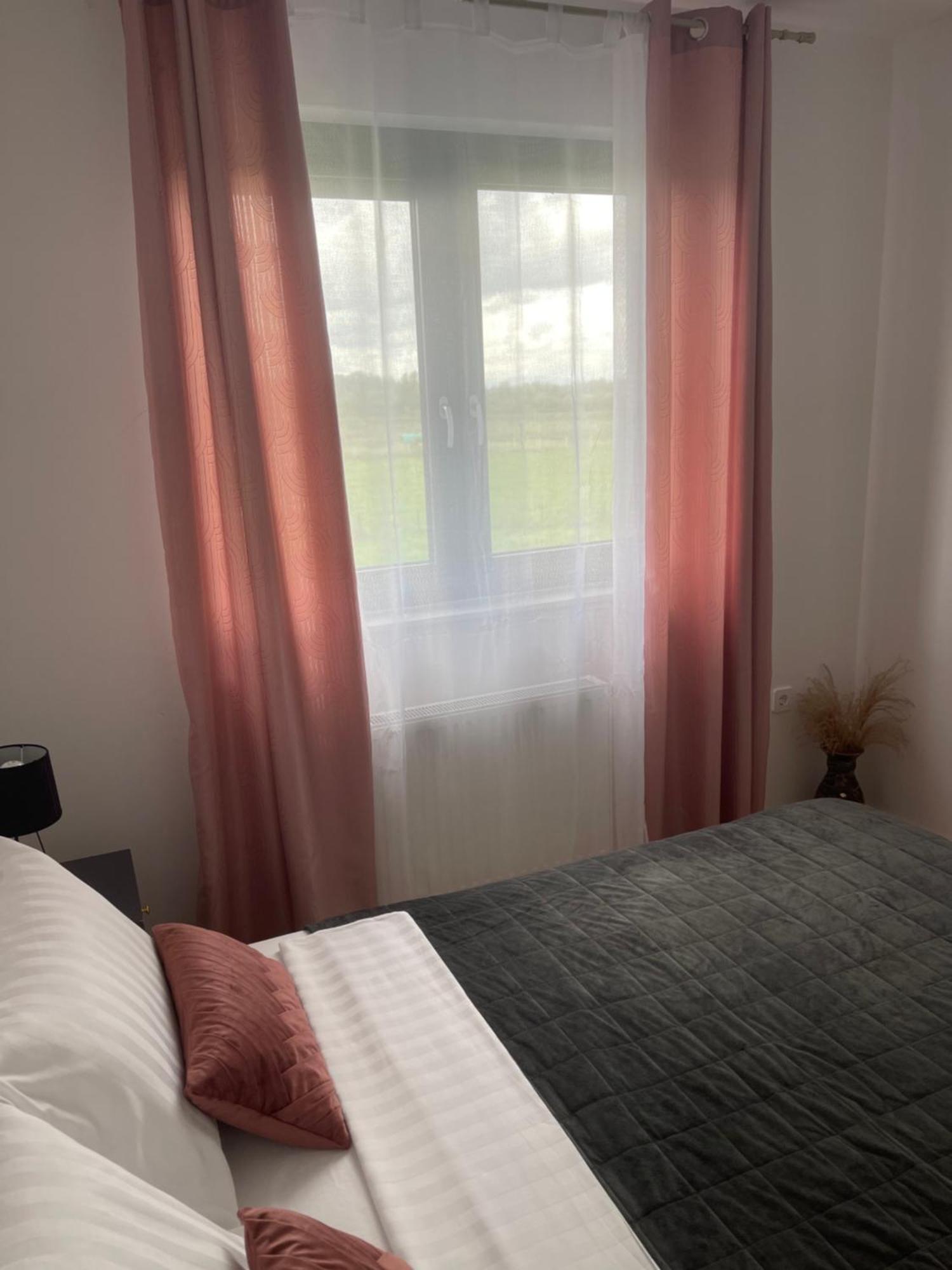 Luna,Central,Self-Check In,Ac,Wi-Fi, Washer,Free Parking Запрешич Экстерьер фото